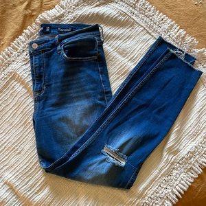 Hollister High-Rise Crop Super Skinny Jean